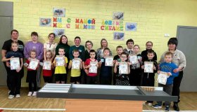  Спортивно-игровое мероприятие "Мы с мамой ловкие, мы с мамой смелые!"